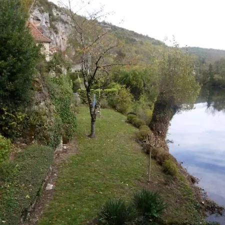 Le Moulin De La Toulzanie *