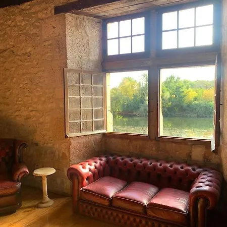 Le Moulin De La Toulzanie Holiday home
